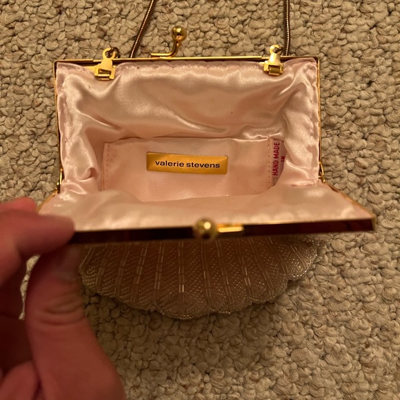 Valerie Steven’s she’ll evening bag - Picture 8 of 15